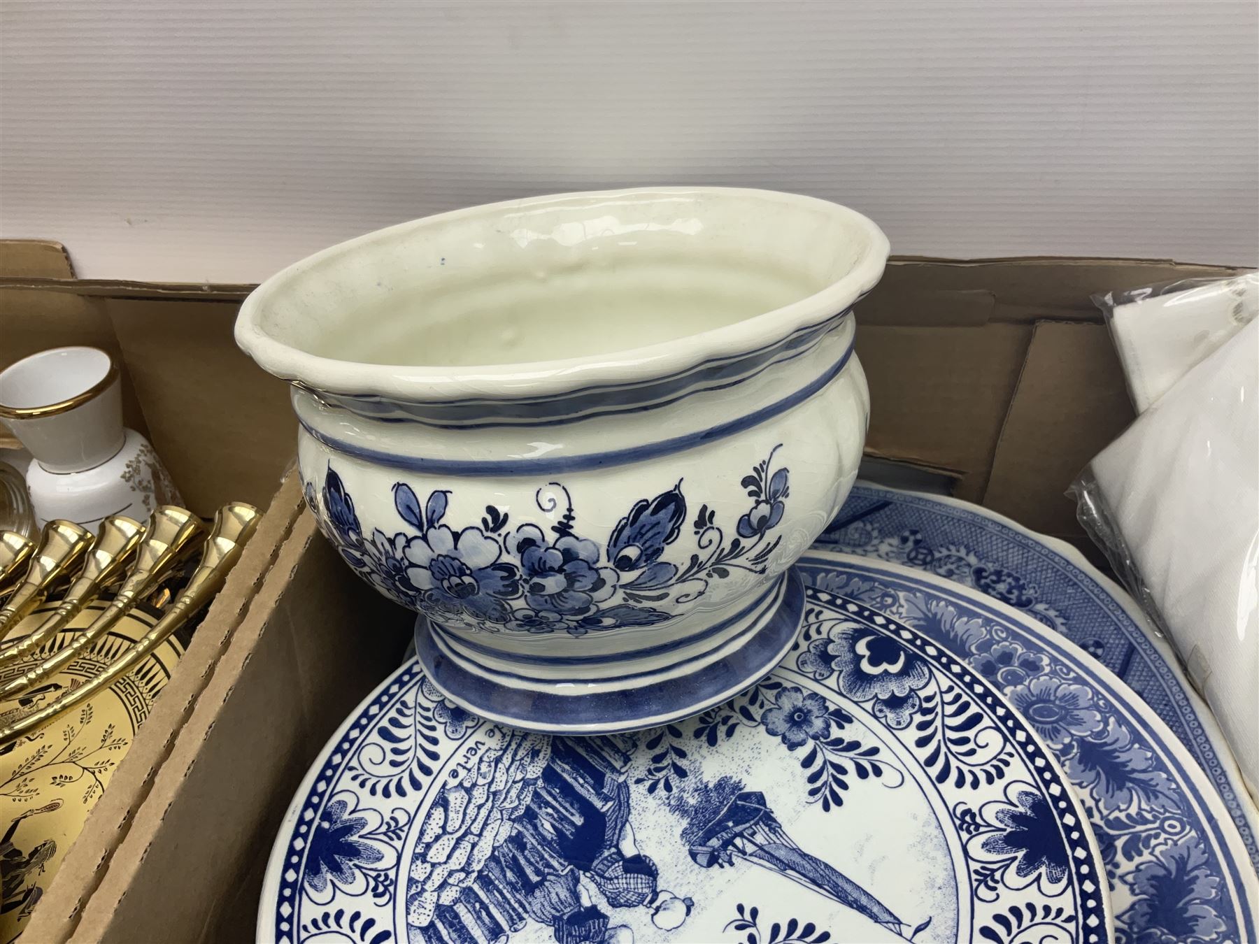 Set of metal weighing scales, pair of Chinese style ceramic table lamps, blue and white ceramics, oriental ceramics and a collection of other glassware, metal ware and collectables, in five boxes 