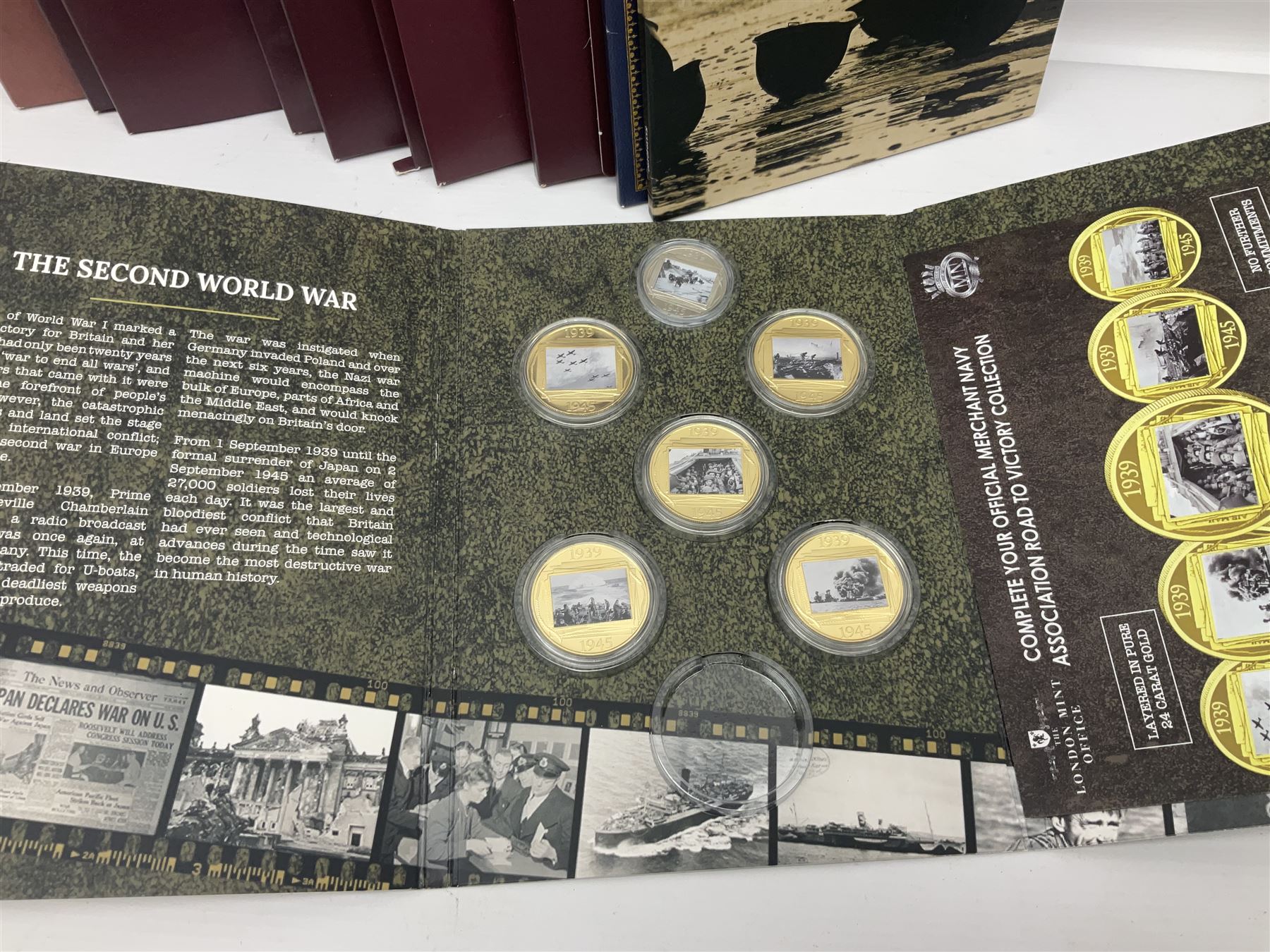 Great British and World coins, including a small number of pre 1920 silver coins, pre-decimal pennies, commemorative crowns, various part filled 'The London Mint Office' commemorative coin folders, Britain's First Decimal Coins sets in blue folders, pre-Euro coinage, United States of America coins etc