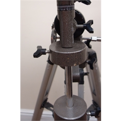  Meade telescope, model 114/900 EQ1-B 114mm x 900mm on tripod stand   