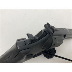 Umarex Smith and Wesson model 586-4 .177 air pistol serial no.S074938959 with circular 10-shot magazine L29cm  NB: AGE RESTRICTIONS APPLY TO THE PURCHASE OF AIR WEAPONS.