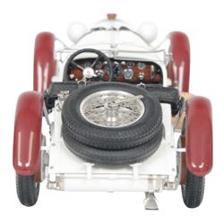 Limited edition CMC 1:18 scale diecast model car no.M055 Mercedes Benz SSKL Sieger bei der Mille Miglia 1931 racing no. 87 in white and red, boxed
