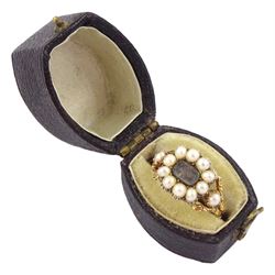George III gold split pearl mourning ring, with engraved foliate decoration shank, dated 1818