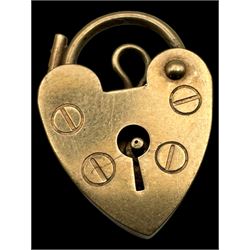 9ct gold jewellery including gate bracelet, two charms and two chains