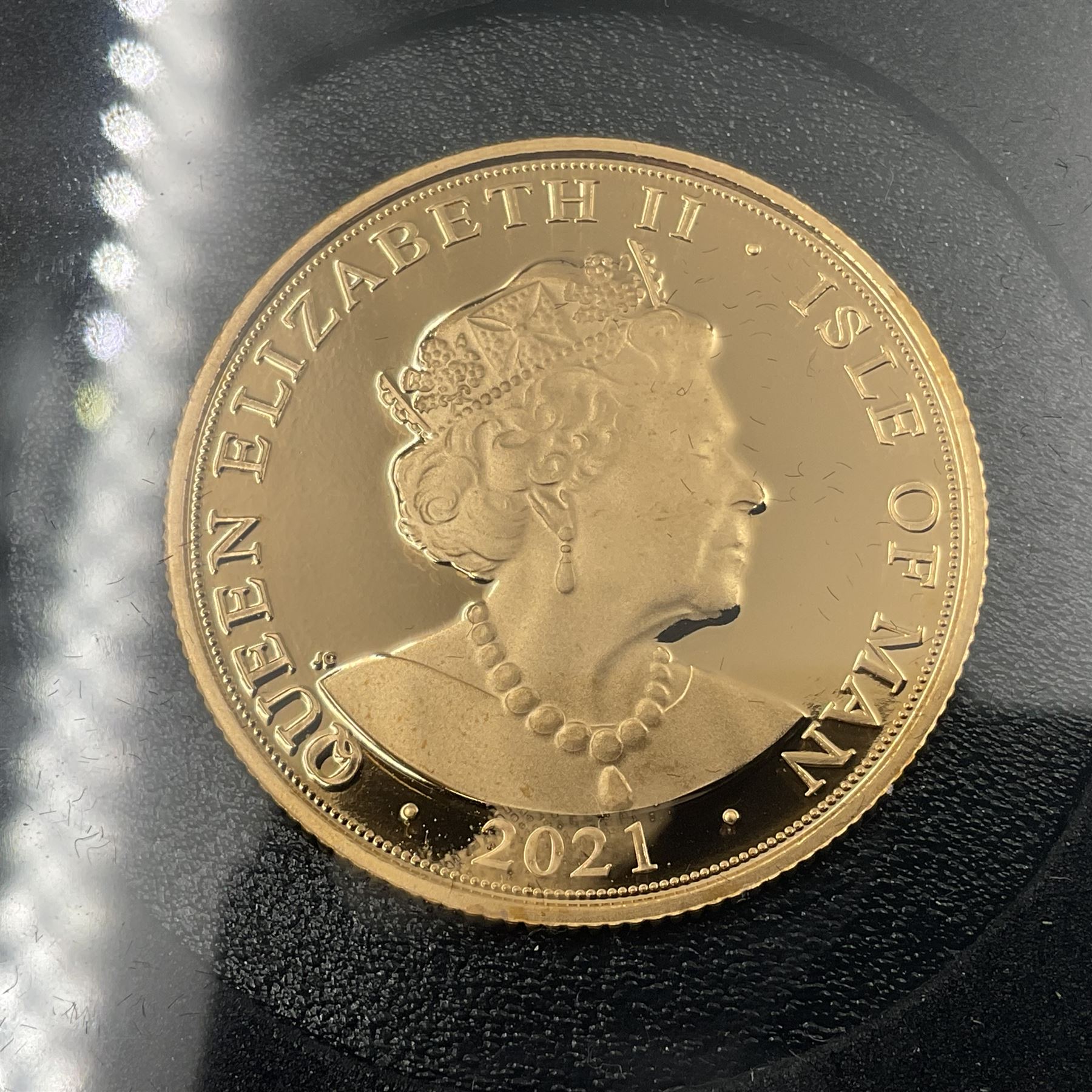 Queen Elizabeth II Isle of Man 2022 'Struck on Her Majesty Queen Elizabeth II's 95th Birthday' gold proof double sovereign coin, cased with certificate 