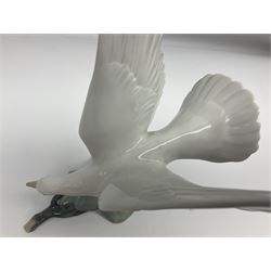 Lladro Turtle dove, together with six Lladro geese, and five other geese figures  