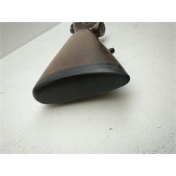 SECTION 1 FIRE-ARMS CERTIFICATE REQUIRED- Sako 85S .243 bolt action rifle, serial no; A77562, L101cm overall 