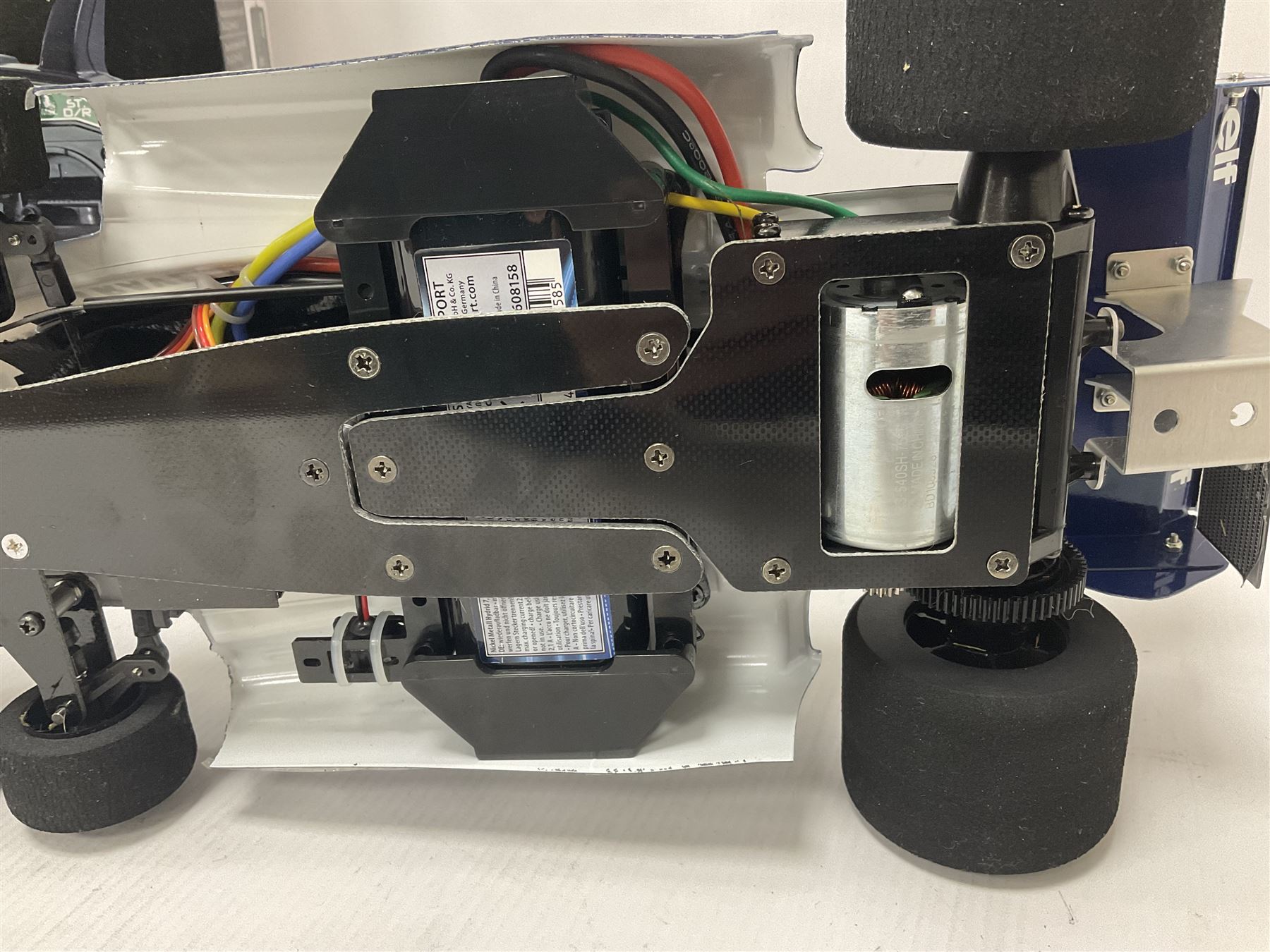 Tamiya - Tyrell P34 1977 Monaco GP Special Edition radio controlled car with boxed SR2S 2,4GHz Radio System