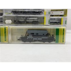 Trix Minitrix 'N' gauge - four goods wagons - Nos. two 13575, two 15518, 15254-10, 15254-19, 15645-10, 15645-12, two 15271-14, two 15271-15, 15271-16 and 15271-18; all boxed; and two unboxed in associated box (16)