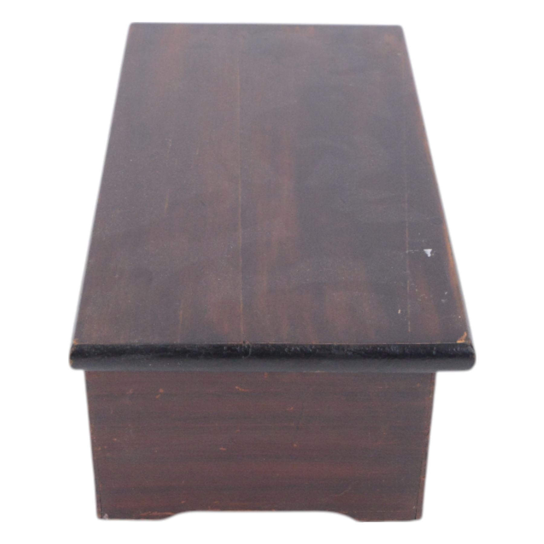 Early 20th century Swiss musical box- in a plain mahogany finished case playing six airs on a 30 tooth steel comb, with a 3-1/4”  pinned cylinder and tune indicator, with play/stop/repeat/change/ levers, crank wound spring driven barrel with Geneva stopwork, case fitted with an internal viewing glass.