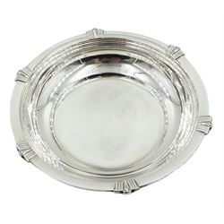 1940's silver footed bowl, the stepped rim detailed with stylised motifs, upon a circular stepped foot, hallmarked G Bryan & Co, Birmingham 1941, D23.5cm, approximate weight 18.77 ozt (584 grams)