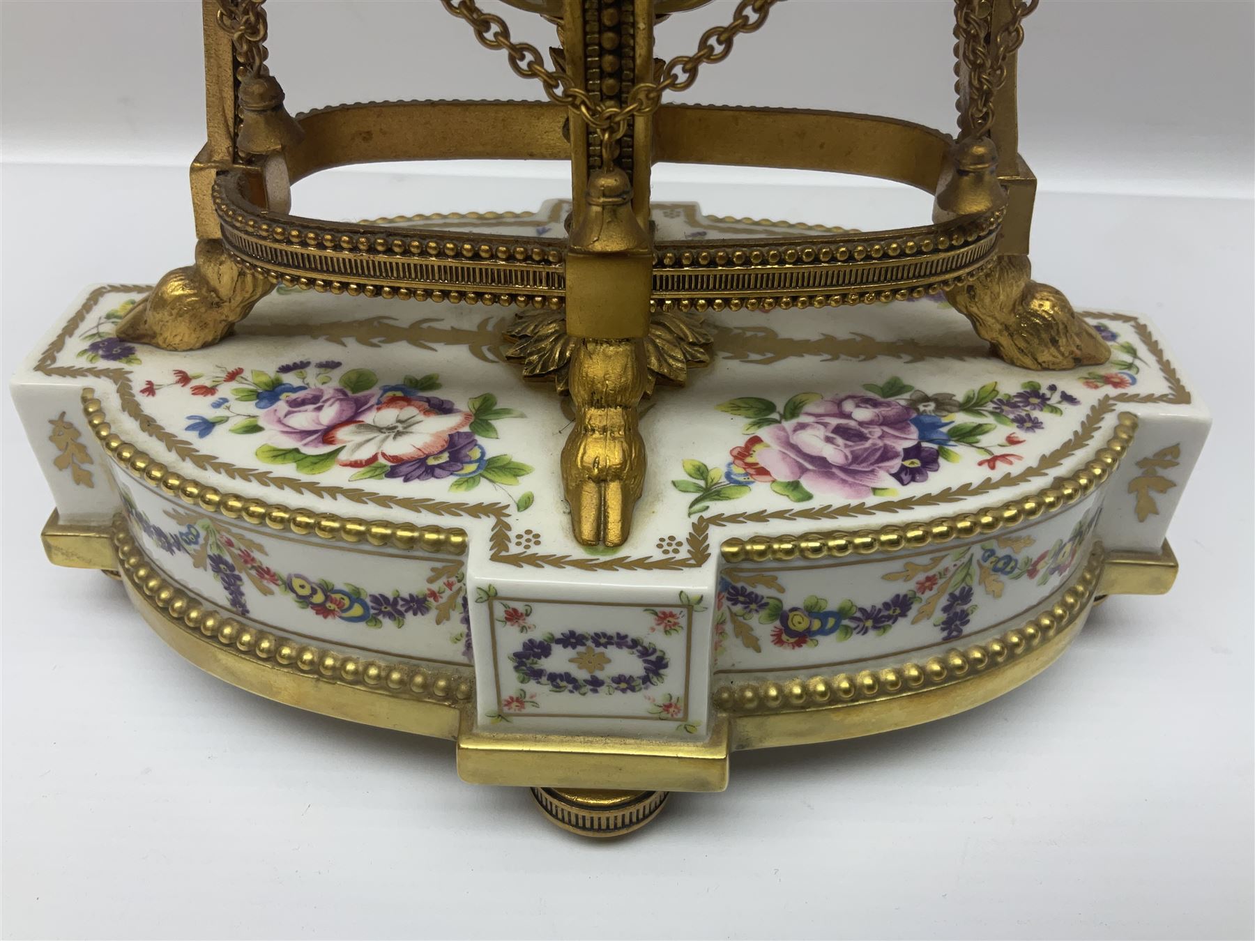 Franklin Mint; Marie Antoinette flowers of Versailles clock, H42cm