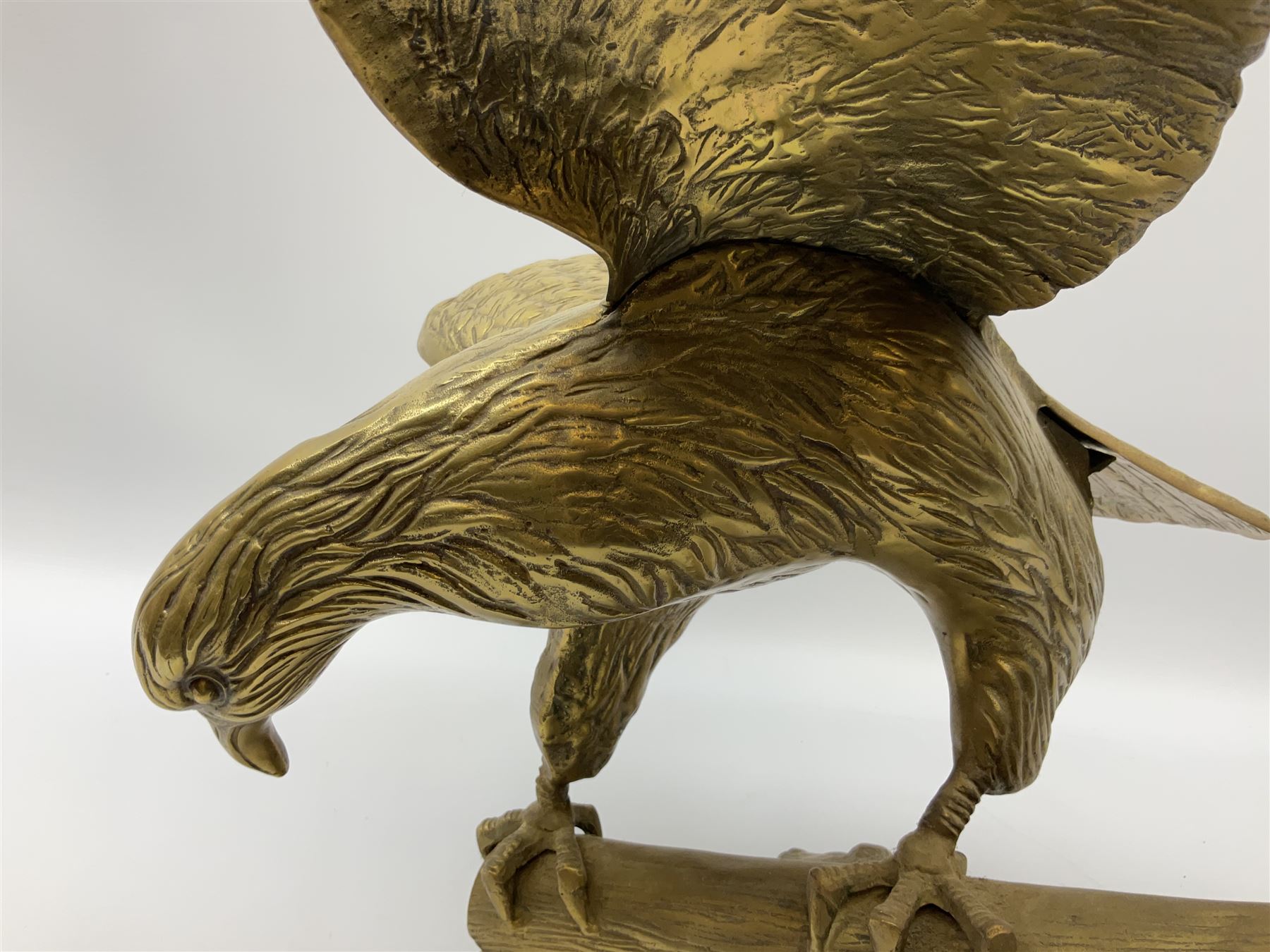 Large brass figure of an eagle on a branch, H51.5cm