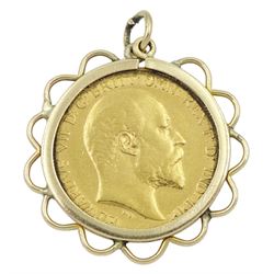 Edward VII 1906 gold half sovereign, loose mounted in 9ct gold pendant