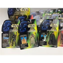 Star Wars - twenty-eight carded figures including fifteen La Guerra De Las Galaxias La Guerre Des Etoiles; three Expanded Universe with 3-D PlayScene; and five others; all in unopened blister packs (28)