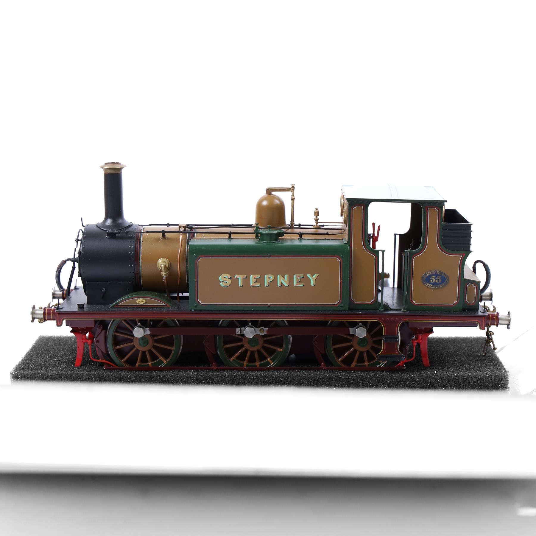 Sancheng O gauge LBSCR A1X Terrier Class 0-6-0T locomotive 'Stepney' no. 55, brass locomotive custom-painted by Warren Haywood in William Stroudley's 'Improved Engine Green', boxed