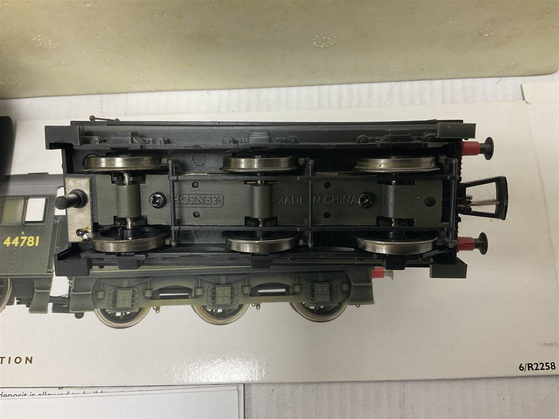 Hornby ‘00’ gauge - three ‘weathered’ locomotives comprising Class 8F 2-8-0 locomotive no.48062 in BR black; Class 9F 2-10-0 locomotive no.92151 in BR black; Class 5MT 4-6-0 locomotive no.44781 in BR black; in original boxes (3) 