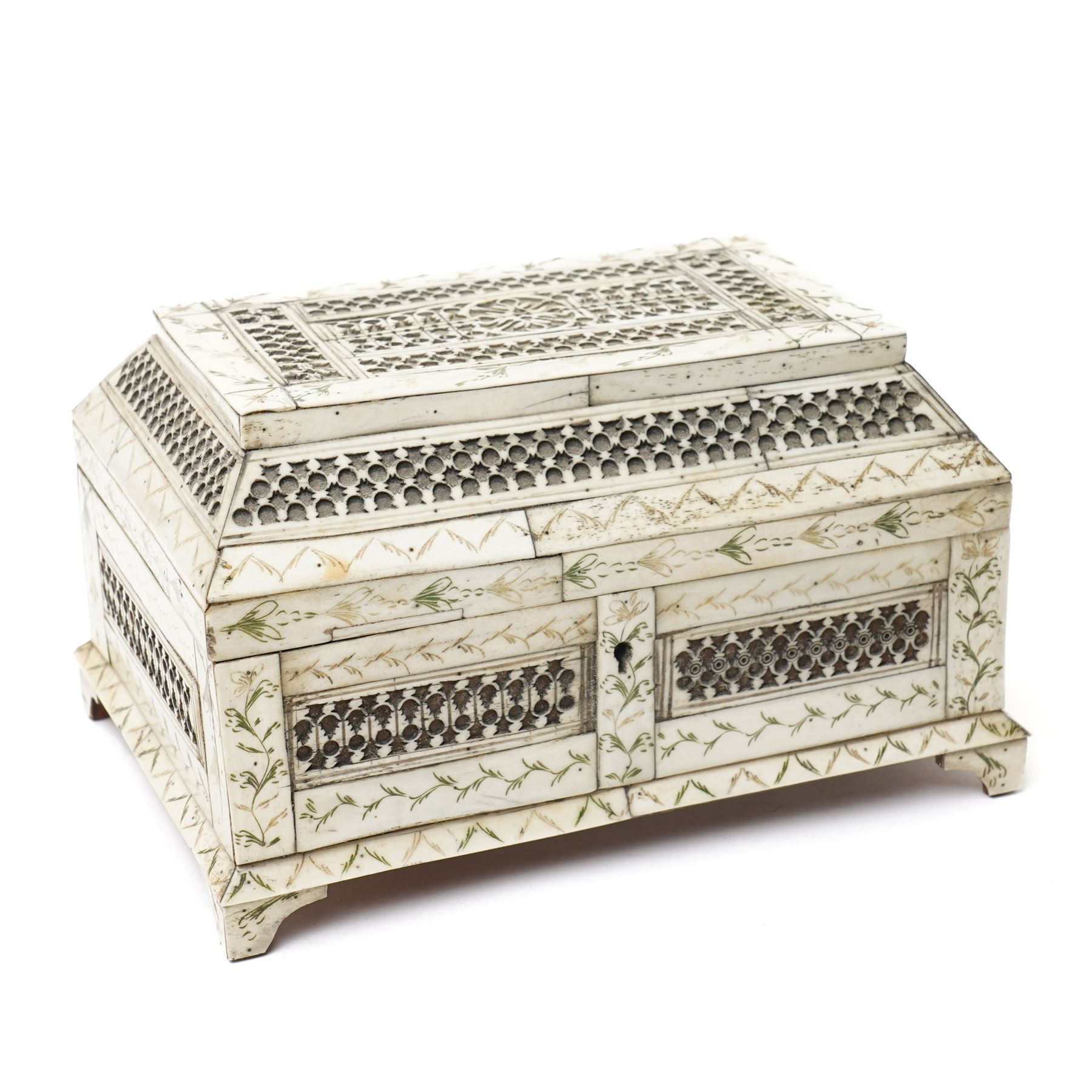 Early 19th-century French Napoleonic Prisoner of War bone workbox, decorated with repeating pierced classical decoration within borders of sgraffito foliate motifs, H13cm x W22cm x D15cm