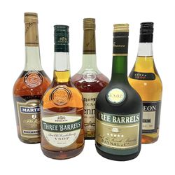 Mixed alcohol, to include Hennessy very special cognac, Martell fine Cognac, Three Barrels, etc, various contents and proof (5)