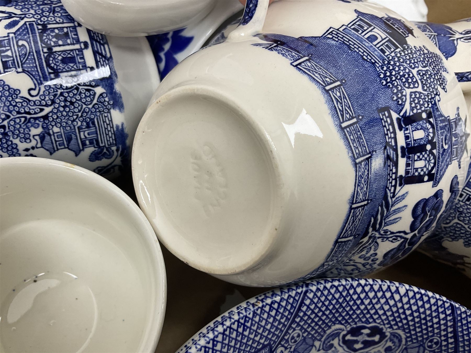 Large collection of blue and white ceramics, to include Spode Italian pattern with blue mark, Wood and Sons Yuan, pickle dish, Delft style etc, dinner plates, tea wares, bowls etc in six boxes