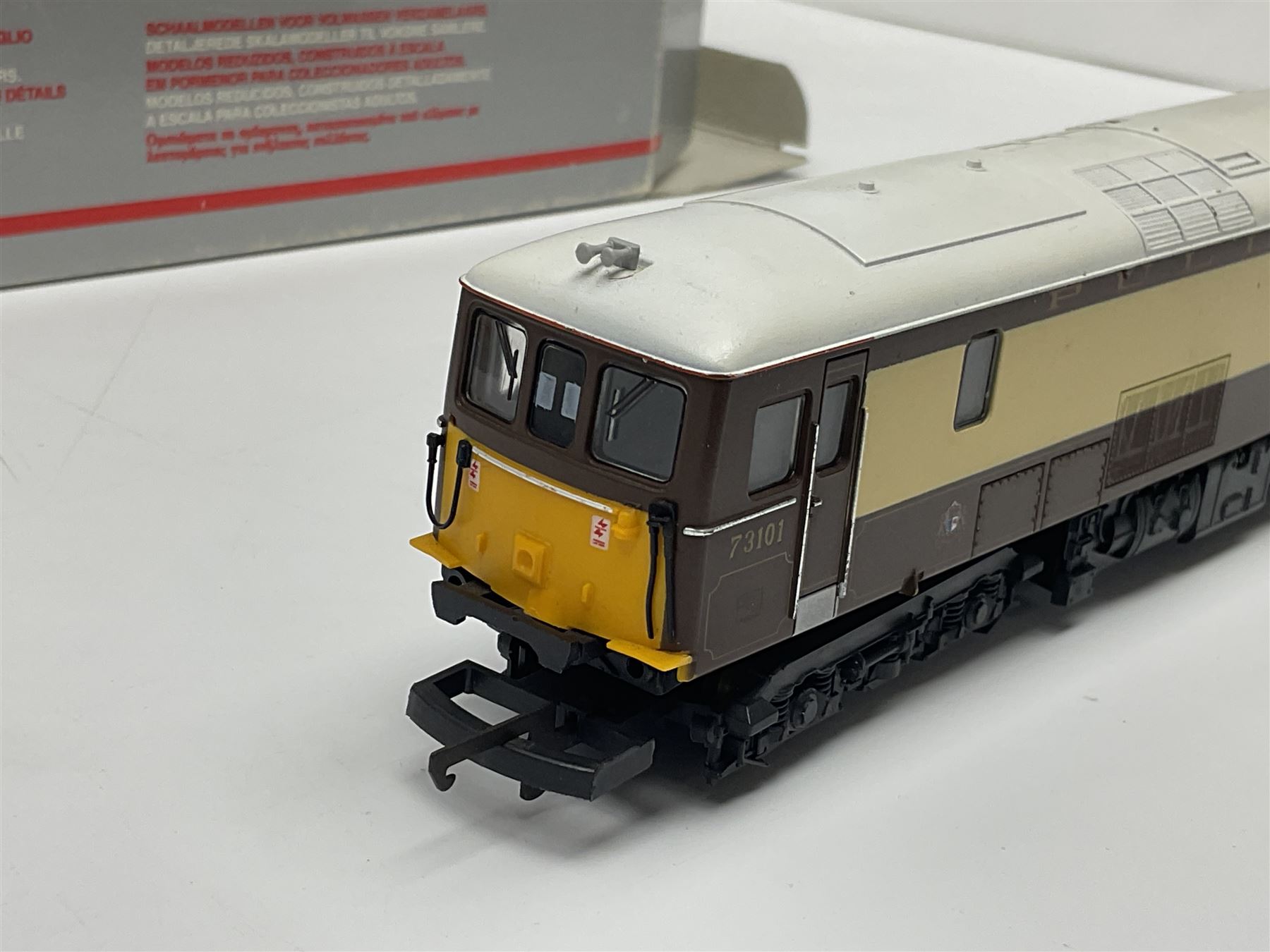 Lima Models '00' gauge - limited edition Class 73 diesel Pullman locomotive 'The Royal Alex' No.73101 with certificate No.2809; and Class 73 diesel Pullman locomotive 'Brighton Evening Argus' No.73101; both boxed (2)