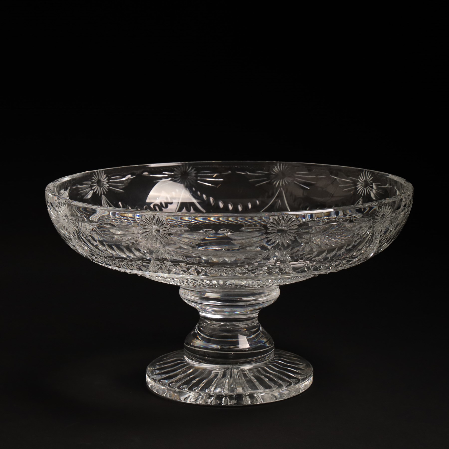 Stuart Crystal Beaconsfield pattern fruit bowl on pedestal foot 30cm