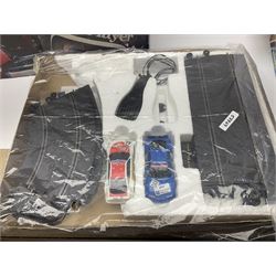 Scalextric - Scalextric 400 C587 set with March Ford 721 and JPS Formula One cars; Calibra Cup set with Motorsport Calibra and Old Spice Calibra; C8040 Track Extension Pack, Hump Back Bridge part-set and unassociated SuperSlot 1:32 scale die-cast Williams-Toyota FW29 unassembled car in four blister packs 