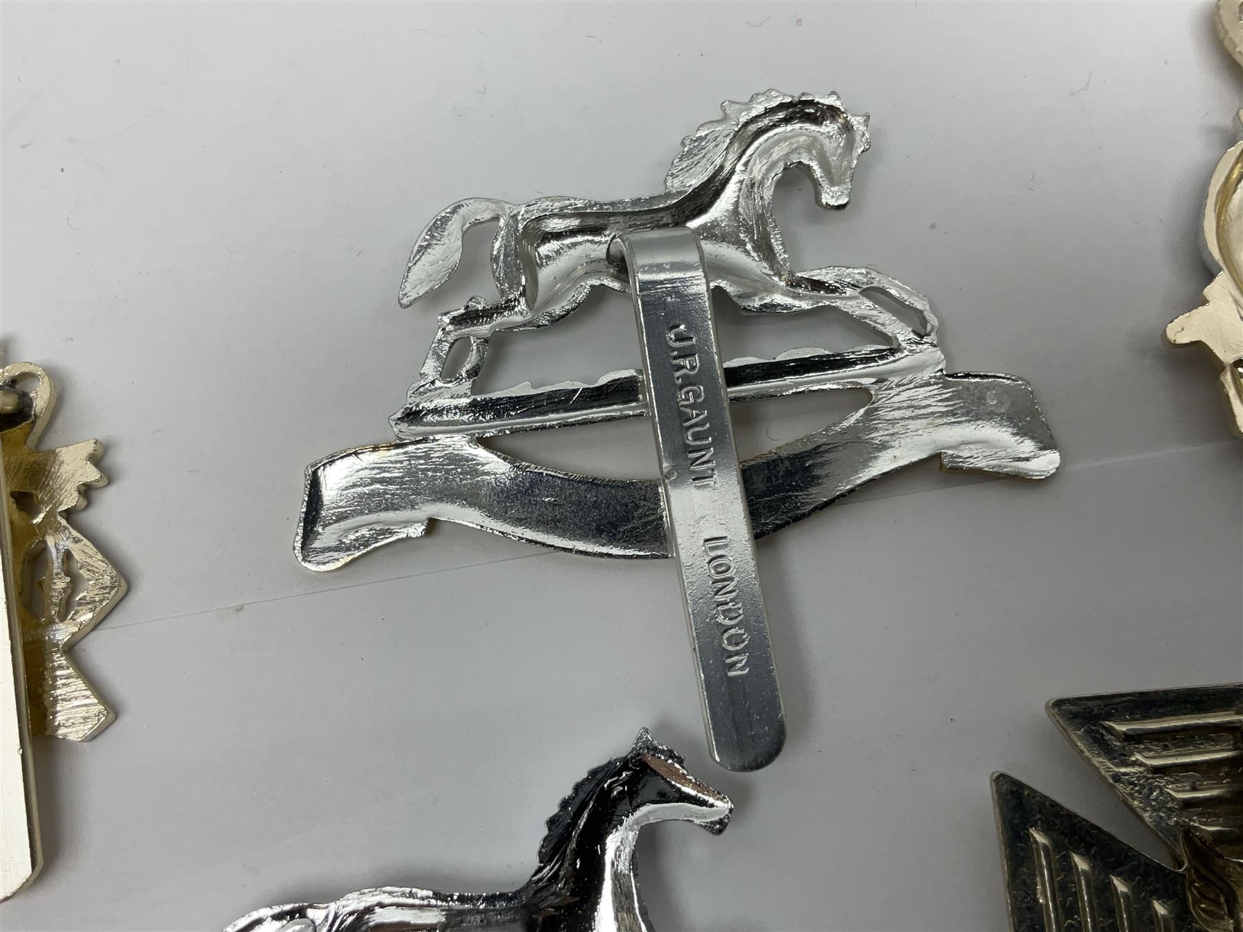 Military badges - approximately eighty predominantly staybrite glengarry, cap and collar badges and small quantity of plastic badges