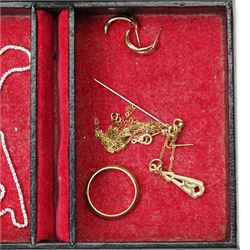 9ct gold jewellery, including fan charm, necklace chain, two pairs of earrings, silver jewellery, including necklace chains, earrings, rings, etc