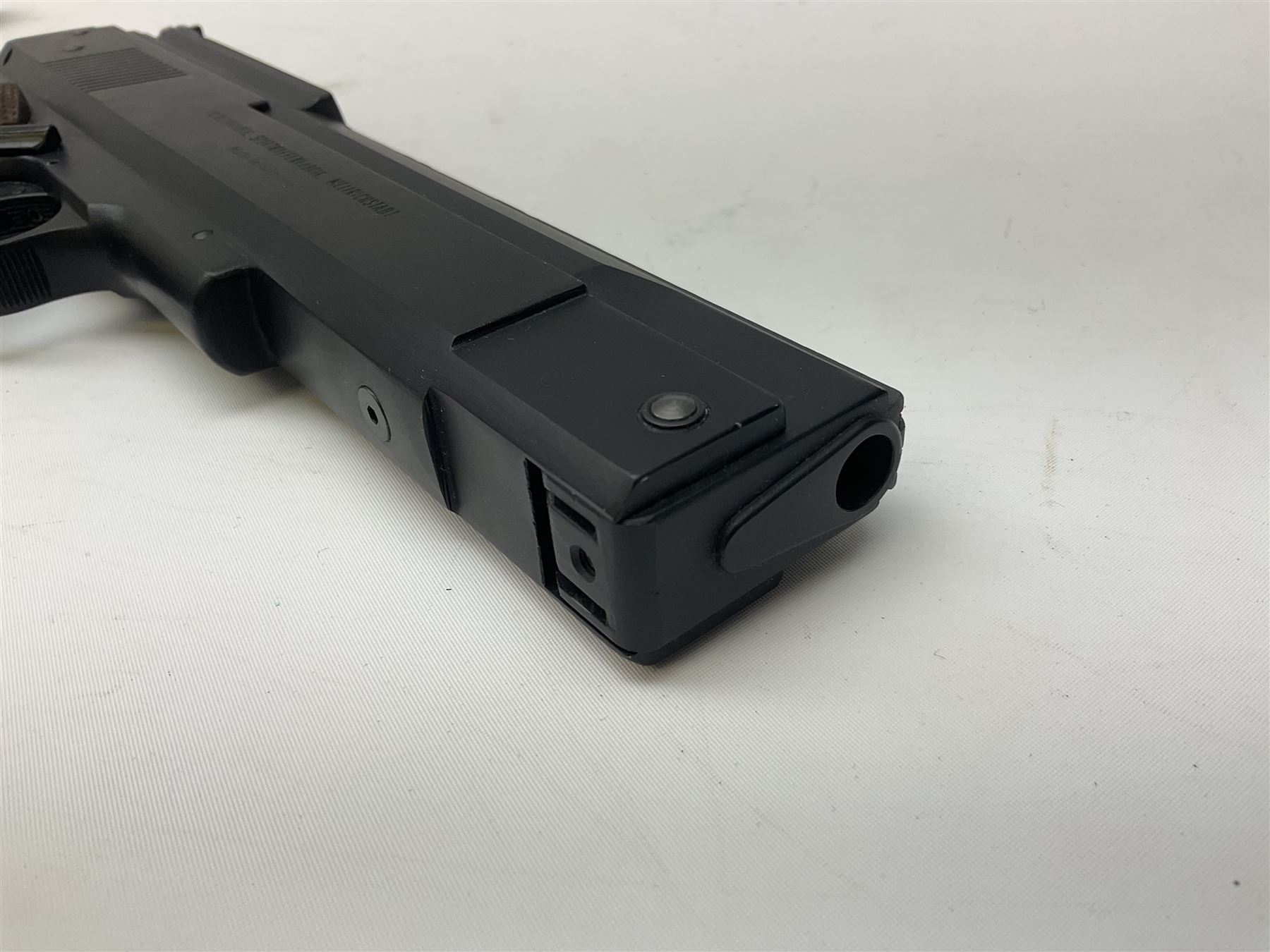 H. Weihrauch HW45 air pistol, .177 calibre, over-lever mechanism, chequered grip No.372679 L31cm; and quantity of pellets
