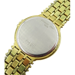  Longines gentleman's quartz gold-plated bracelet wristwatch with date 1989 boxed with papers  