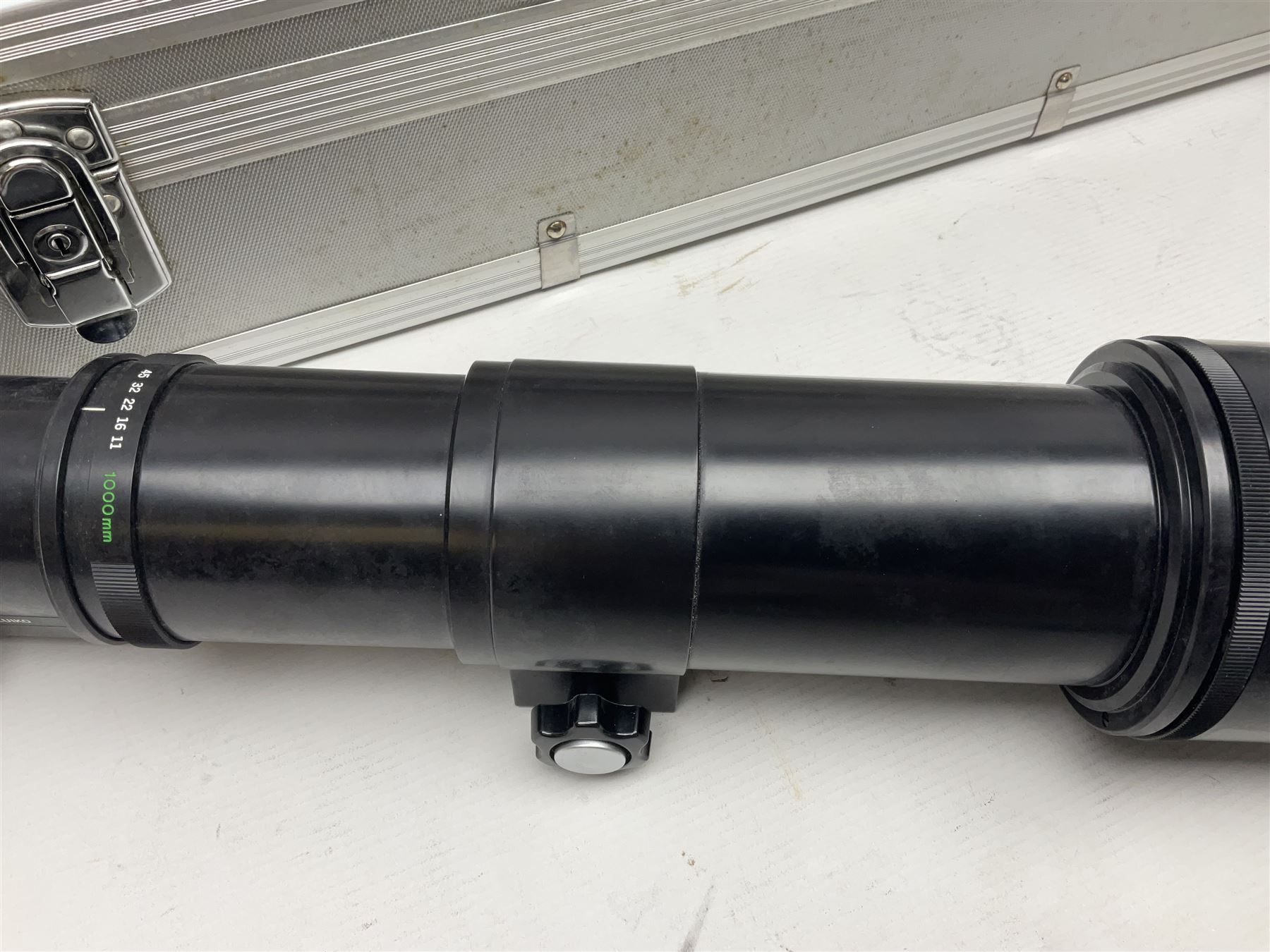 Olympus 'OM-System Zuiko MC Auto-T 1:11 f=1000mm' lens serial number 103010, in carry case