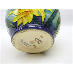  Moorcroft limited edition Topeka pattern globular vase designed by Jeanne McDougall, dated 2000 no. 200/200 H17cm   