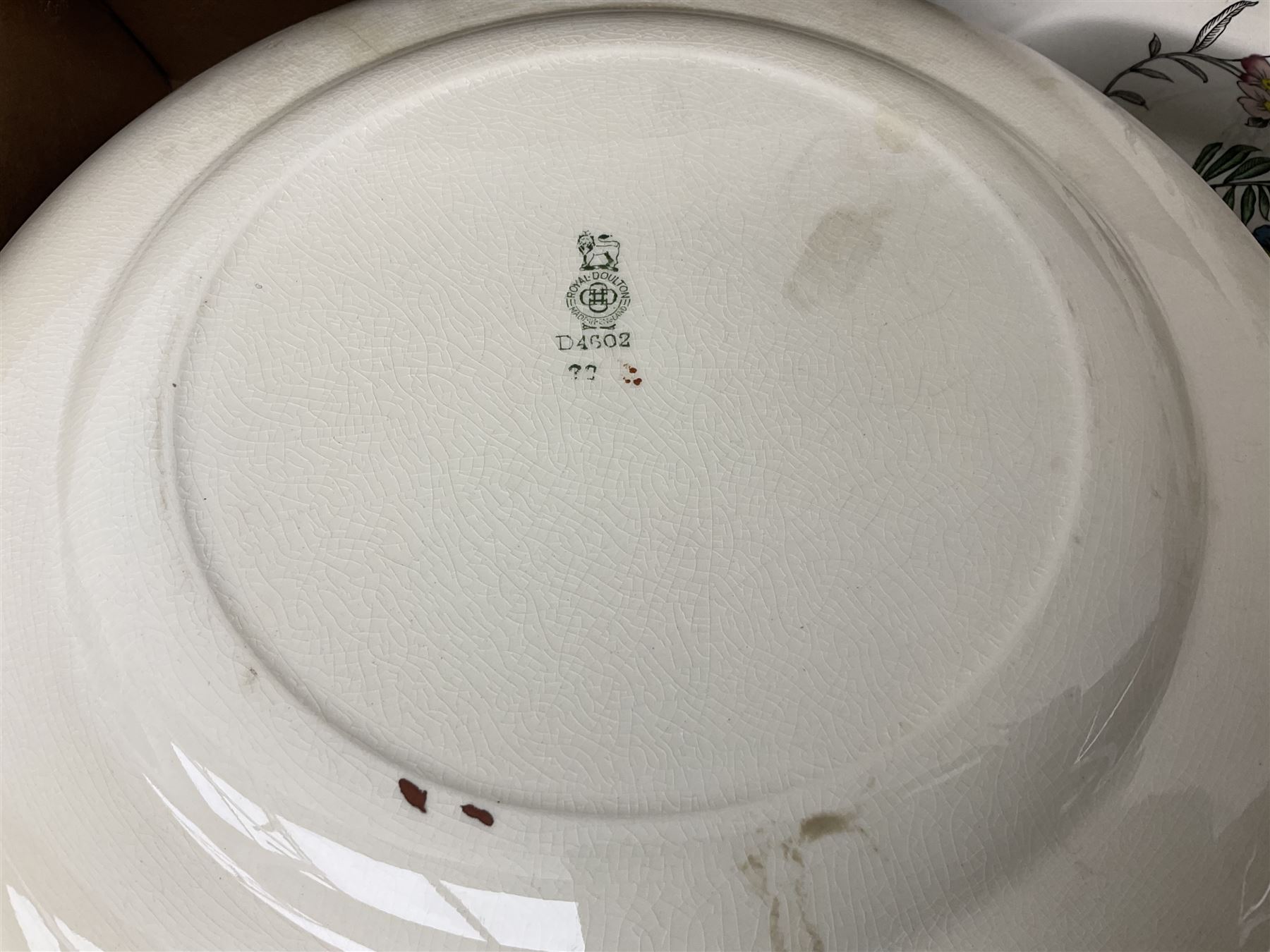 Twin handled cache pot in the style of Herend Hungary, stamped VA Portugal, decorated with birds upon branches, Mason's Ironstone large footed bowl in the Mandarin pattern, Spode Gainsborough bowl, Royal Doulton Bird of Paradise plate c1938 D4602, lustre plates, Aynsley, oriental style lidded vase, Portmeirion, lattice creamware, J & G Meakin Sol, Wedgwood, studio pottery, Spode York Minister boxed plate etc