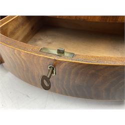 Two 19th century mahogany dressing table mirrors, each with three draws, H65cm