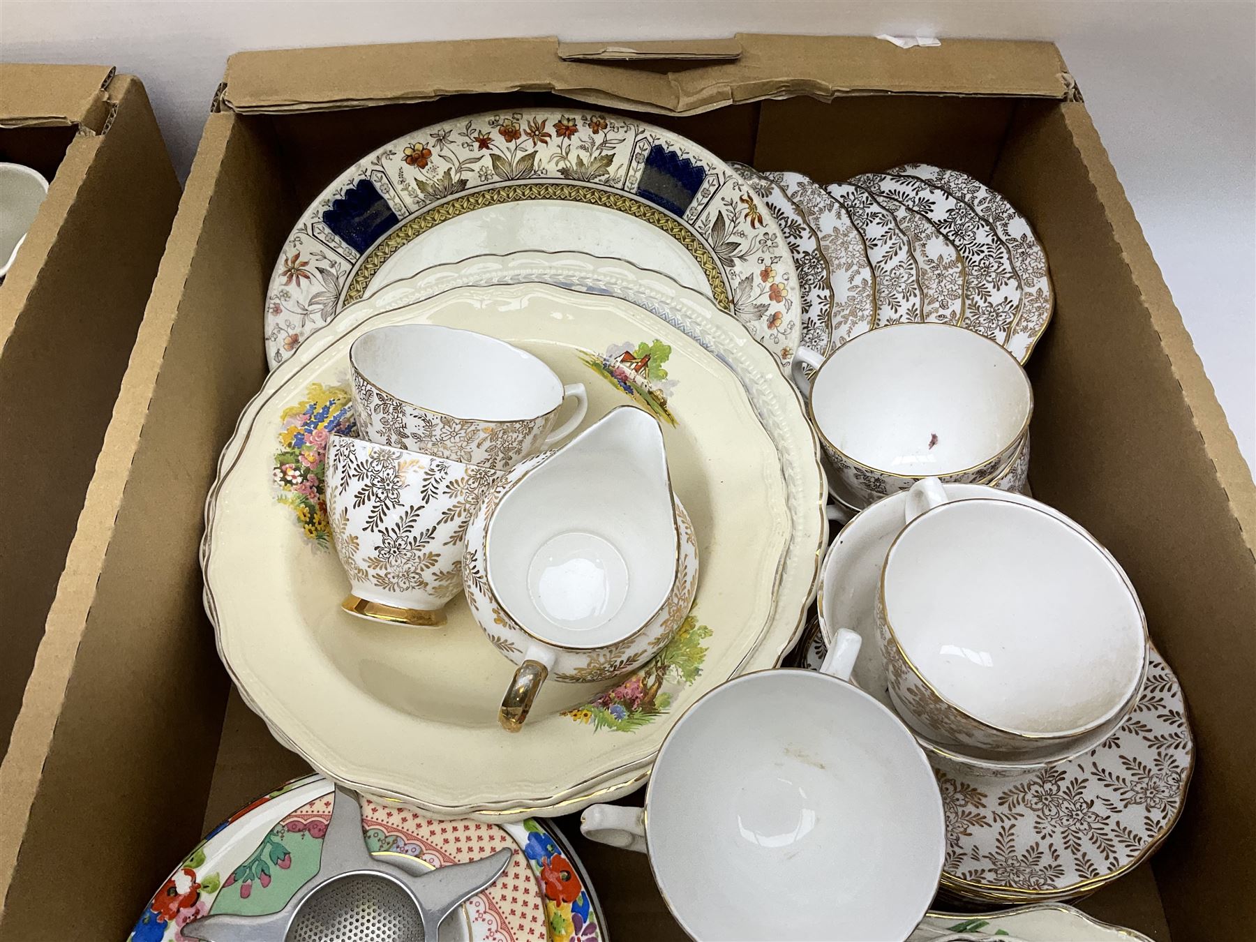 Shelley bowl, TG Green measuring jug, Villeroy & Boch sauce boat and stand, Burleigh Asiatic Pheasants plum cow creamer, cylindrical vase, mugs, bowls, jug etc, Spode 'Full Cry' The Hunt plate, Spode Ladybird mugs, Portmeirion, Meakin, Carlton China, teawares, ceramics etc