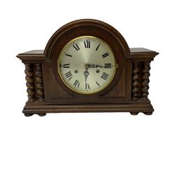 Oak cased Westminster chiming mantle clock

