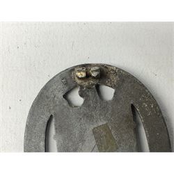 WW2 German General Assault badge and a Wound badge (2)