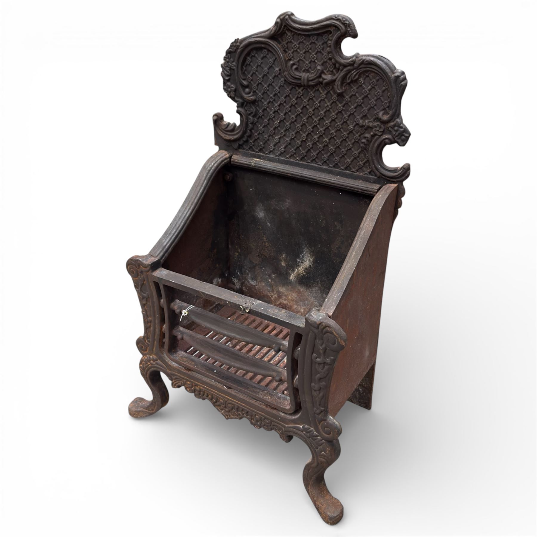 Cast iron fire grate with shaped front cab legs