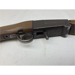 Italian Boehler Blitz .410 folding single barrel shotgun, walnut stock with 70cm barrel, chequered grip and fore-end with cross action safety, No.1779, L112cm overall SHOTGUN CERTIFICATE REQUIRED