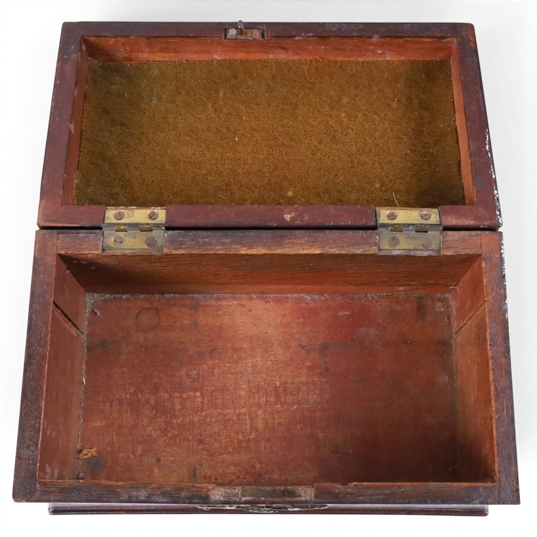 William IV figured mahogany tea caddy enclosing three hinge top lift-out compartments, together with 18th century mahogany tea caddy and circular mahogany coaster, William IV H15cm