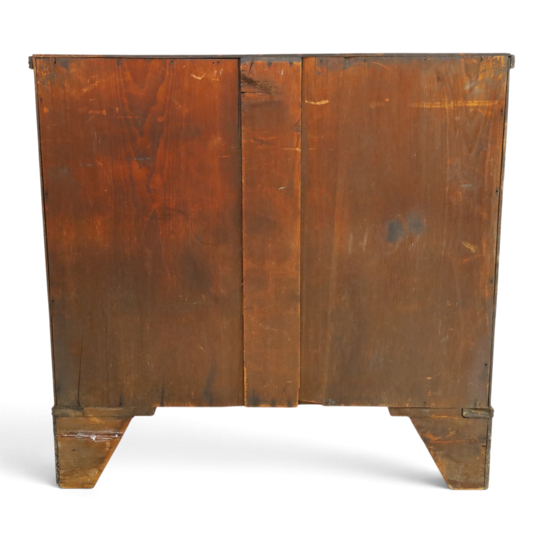 18th century oak straight-front chest, rectangular caddy-top with reeded edge, fitted with three graduating cock-beaded drawers, raised on bracket feet