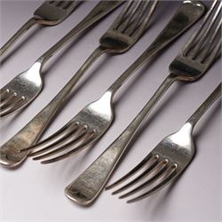 Set of six Edwardian silver Old English pattern table forks Sheffield 1909 Maker Fenton Russell & Co Ltd