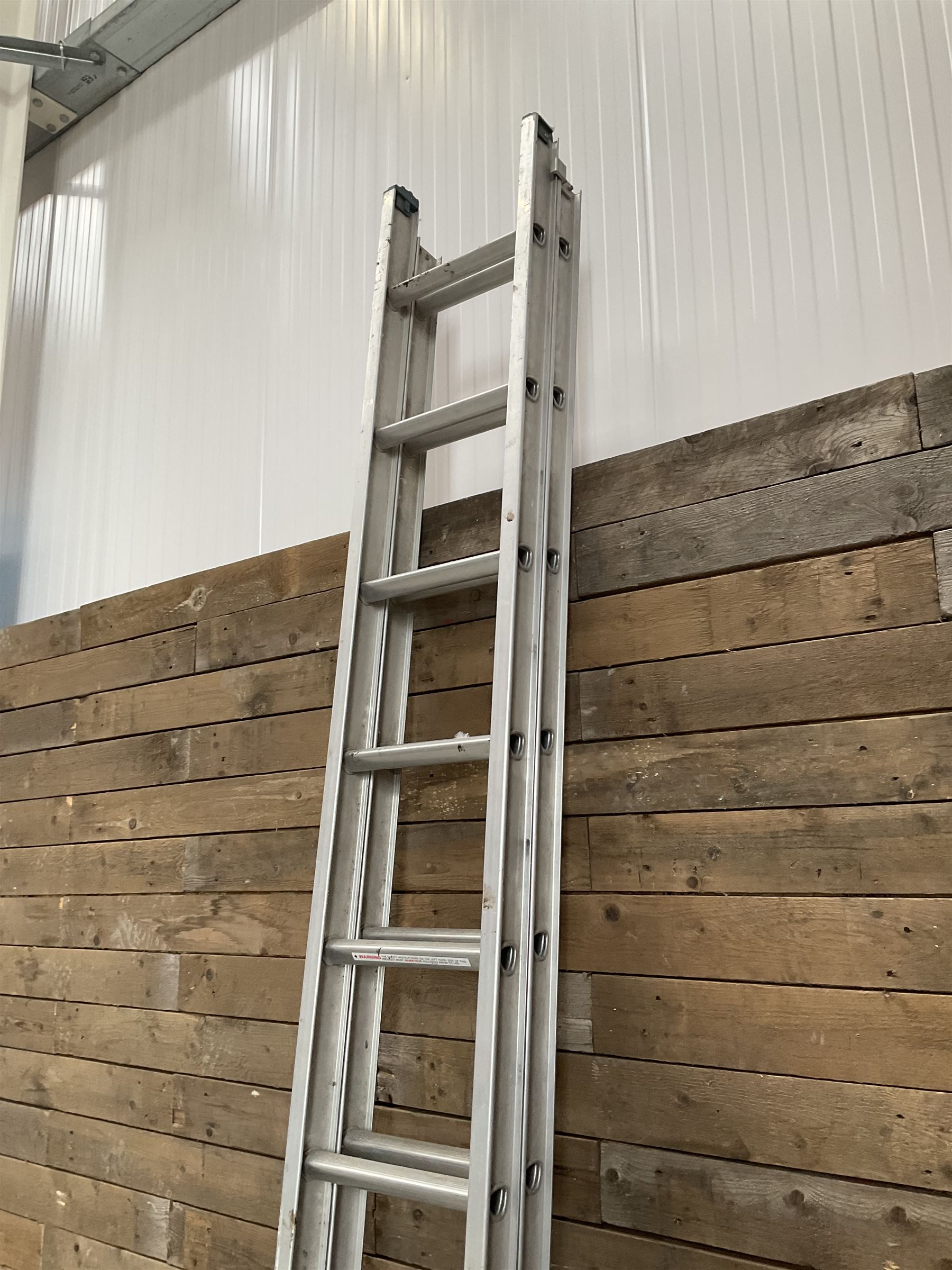 Abru Starmaster DIY aluminium extending ladders - 3.13m closed, 5.56m extended