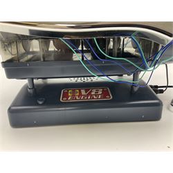 Machine Works battery operated model of a V8 car engine featuring working parts, sound and illuminating spark plugs L29cm
