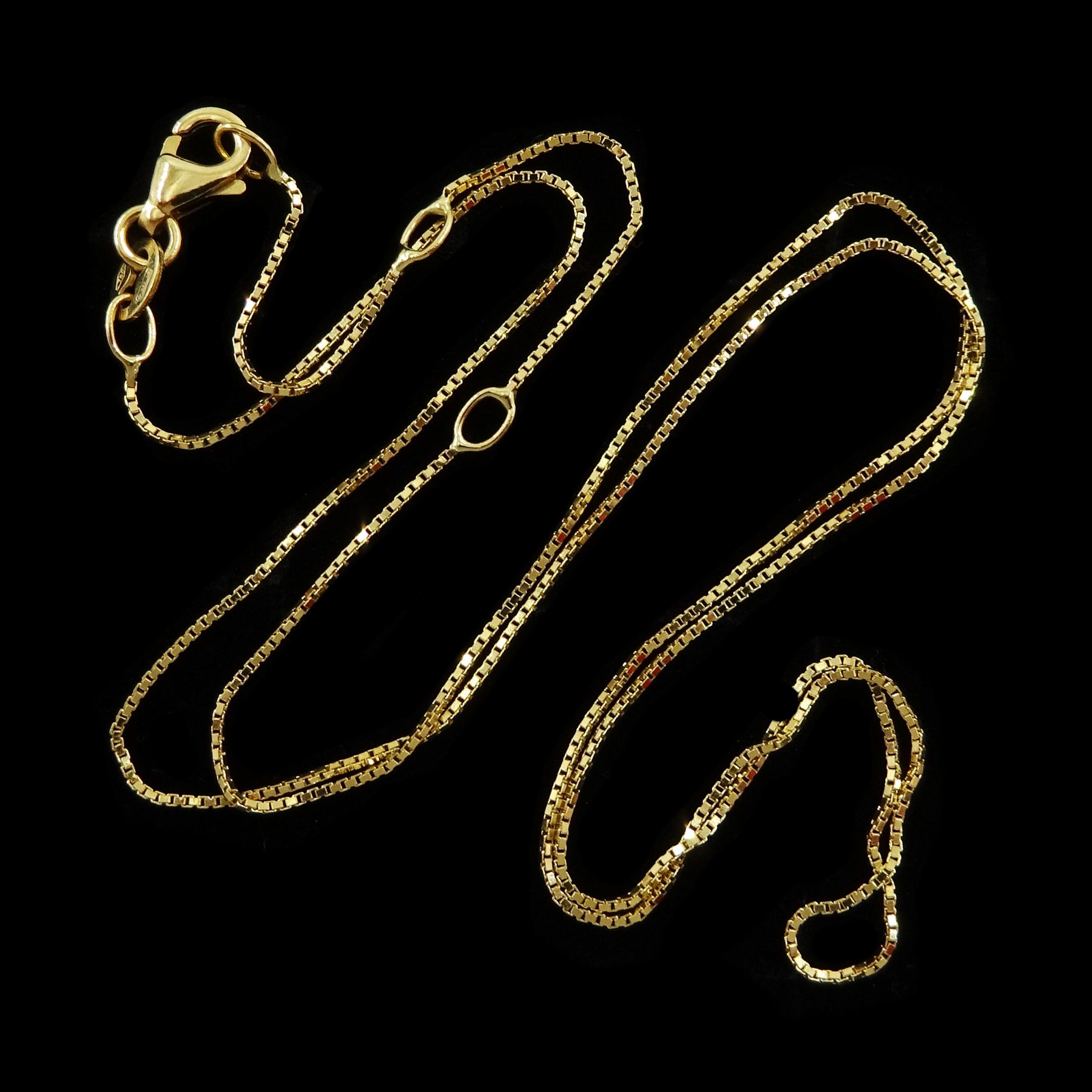 18ct gold box link chain necklace, hallmarked