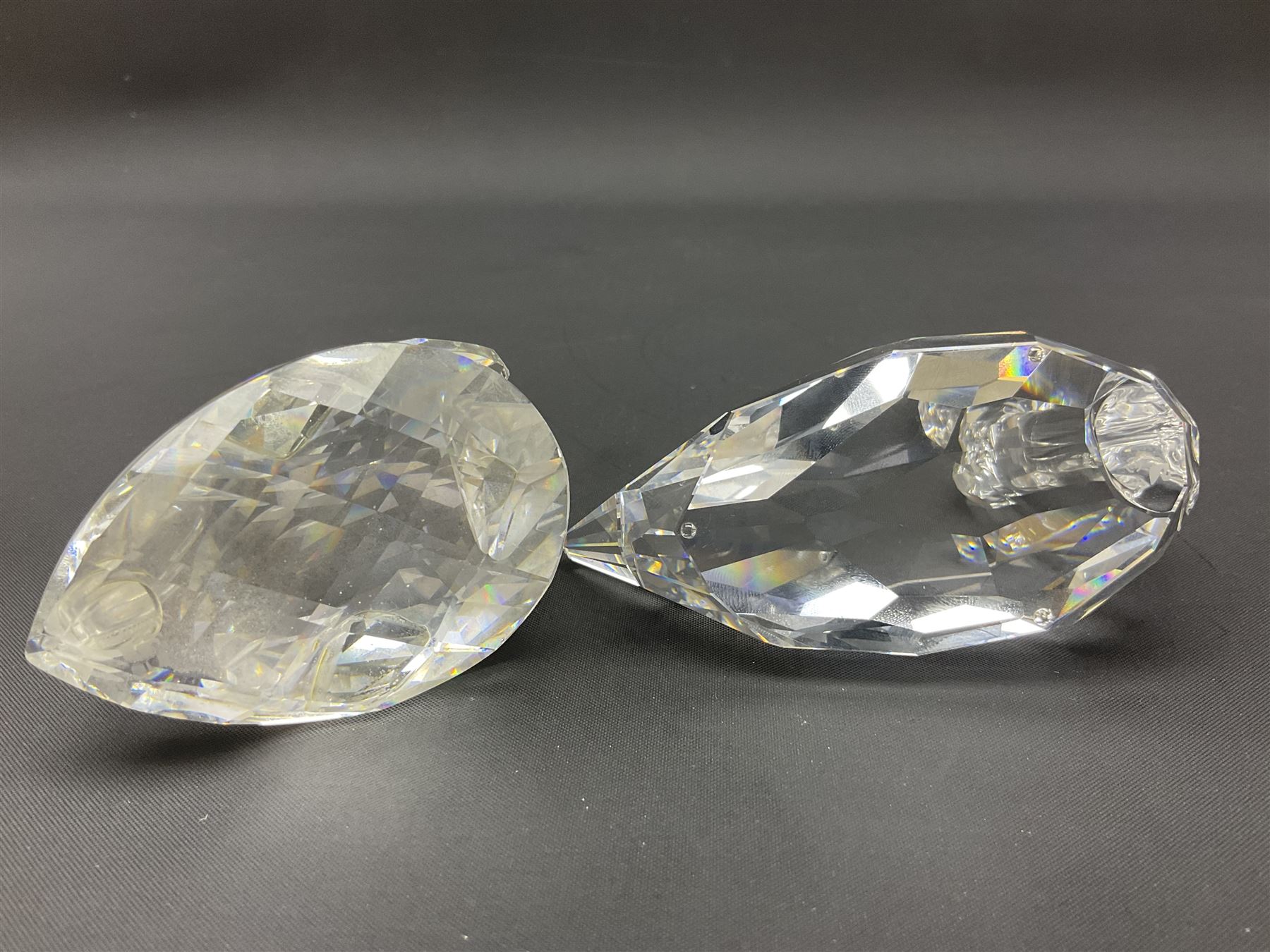 Fourteen Swarovski Crystal bird figures, to include toucan, mandarin duck, swans, parrot, cranes etc 