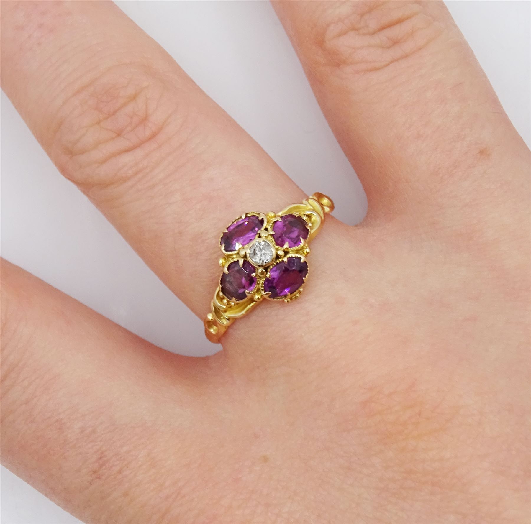 Victorian 15ct gold oval garnet and old cut diamond cluster ring