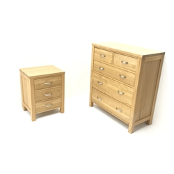  Light ash chest, two short and three long drawers (W87cm, H97cm, D41cm) and matching three drawer lamp chest (W48cm, H52cm, D38cm) (2)  