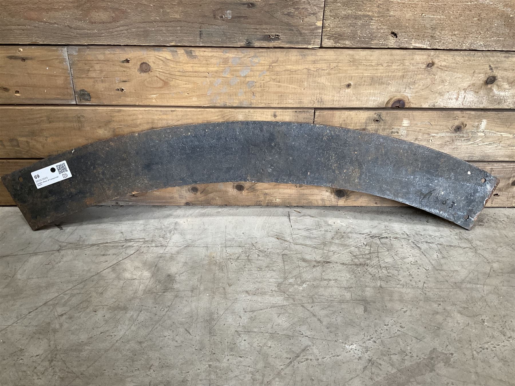 ‘Flying Scotsman’ reproduction cast iron railway sign