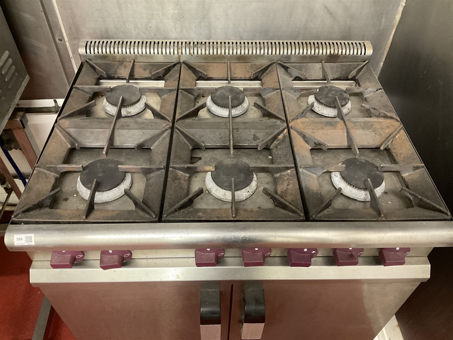 Moorwood Vulcan six burner gas cooker- LOT SUBJECT TO VAT ON THE HAMMER PRICE - To be collected by appointment from The Ambassador Hotel, 36-38 Esplanade, Scarborough YO11 2AY. ALL GOODS MUST BE REMOVED BY WEDNESDAY 15TH JUNE.